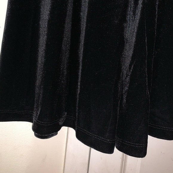 Gabby Skye Velvet Waist Tie Jumpsuit - Picture 7 of 8